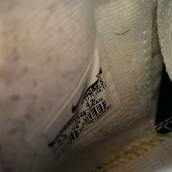 Nike Air Trainer “Volt”  (Men’s 8.5) - Picture 5 of 6